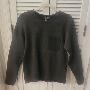 Arc'teryx WomensDark Gray  Crewneck Sweater